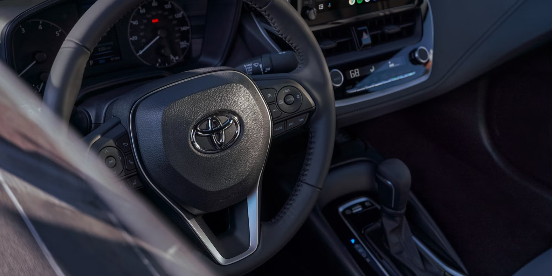 Steering wheel. 